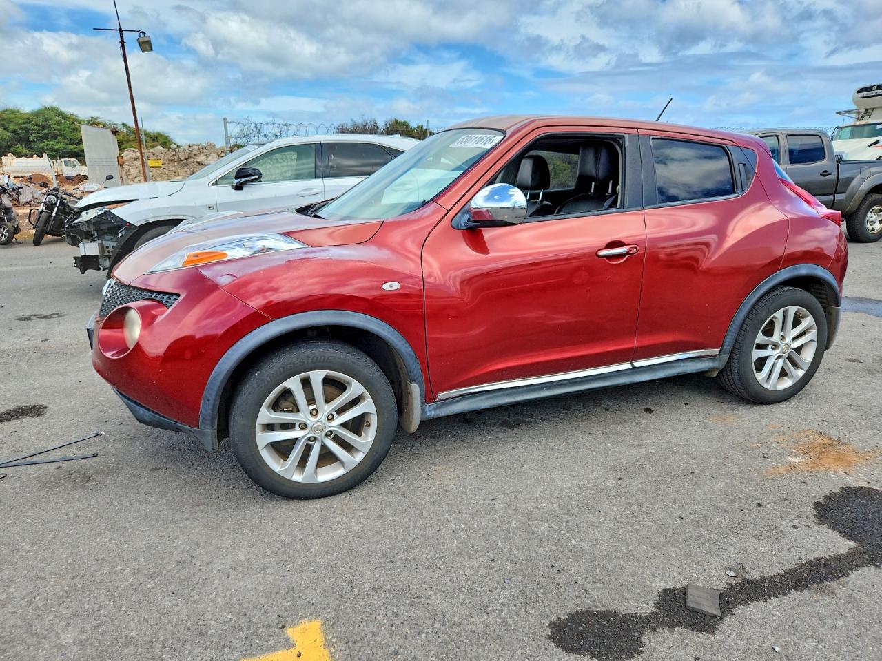 2011 NISSAN JUKE S | JN8AF5MV6BT018546 | UPCARS