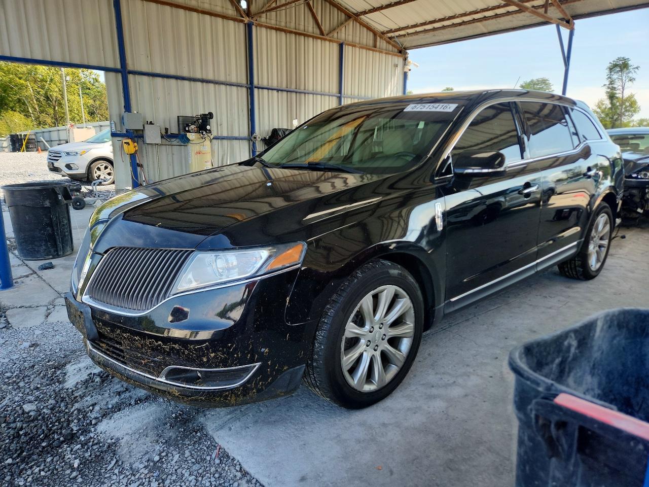 2016 LINCOLN MKT | 2LMHJ5ATXGBL03155 | UPCARS