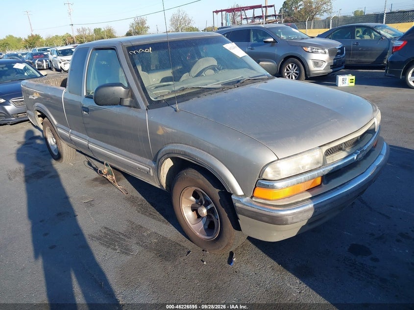 2000 CHEVROLET S-10 LS | 1GCCS19W9Y8166518 | UPCARS
