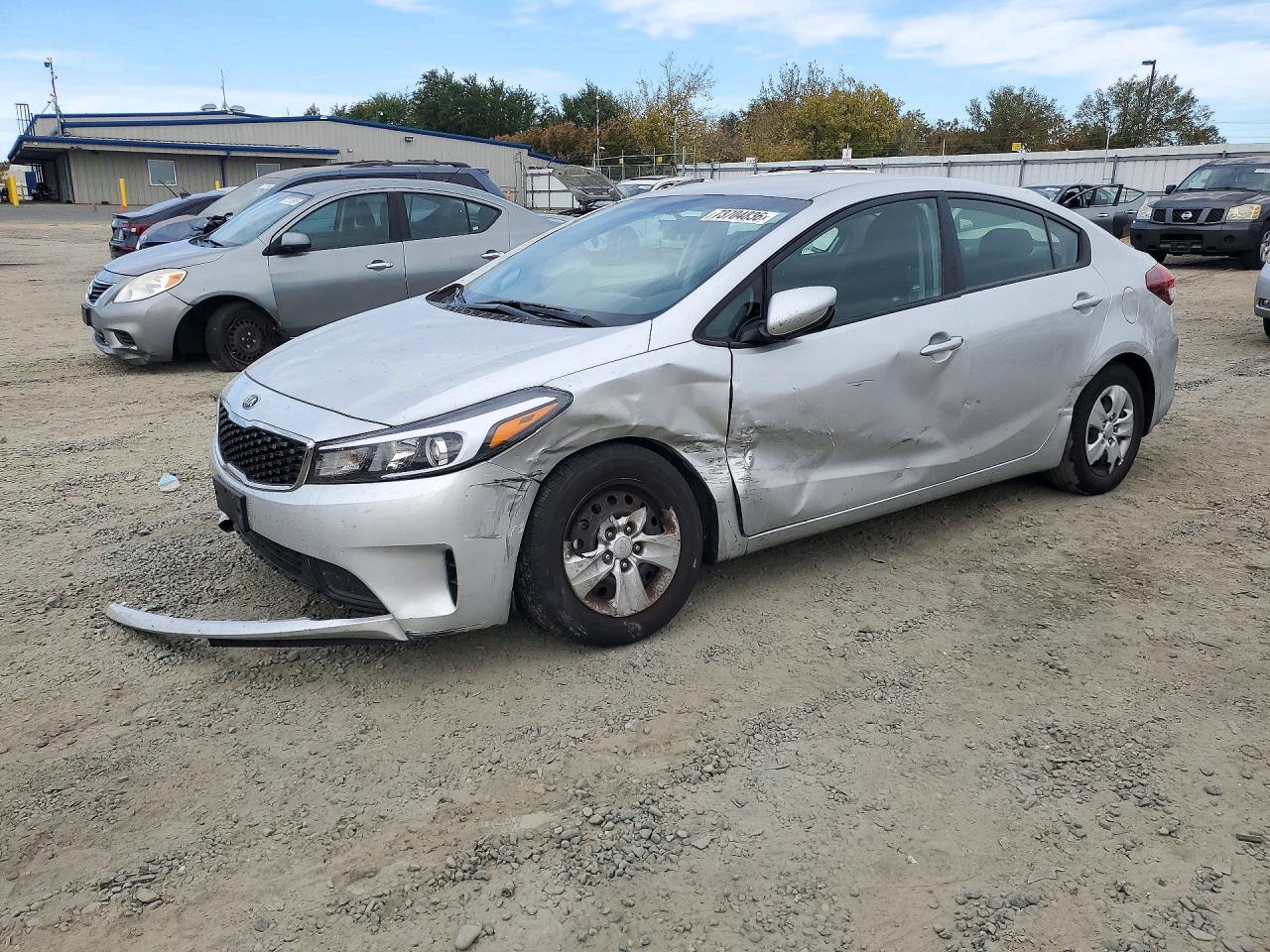 2018 KIA FORTE LX | 3KPFK4A73JE214772 | UPCARS