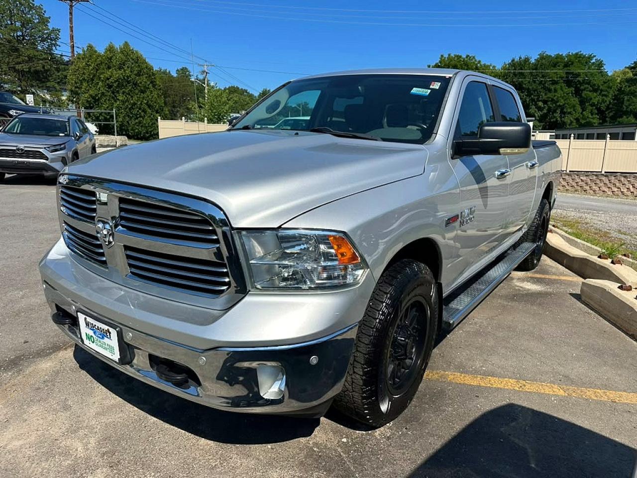 2015 RAM 1500 SLT | 1C6RR7LM1FS752539 | UPCARS