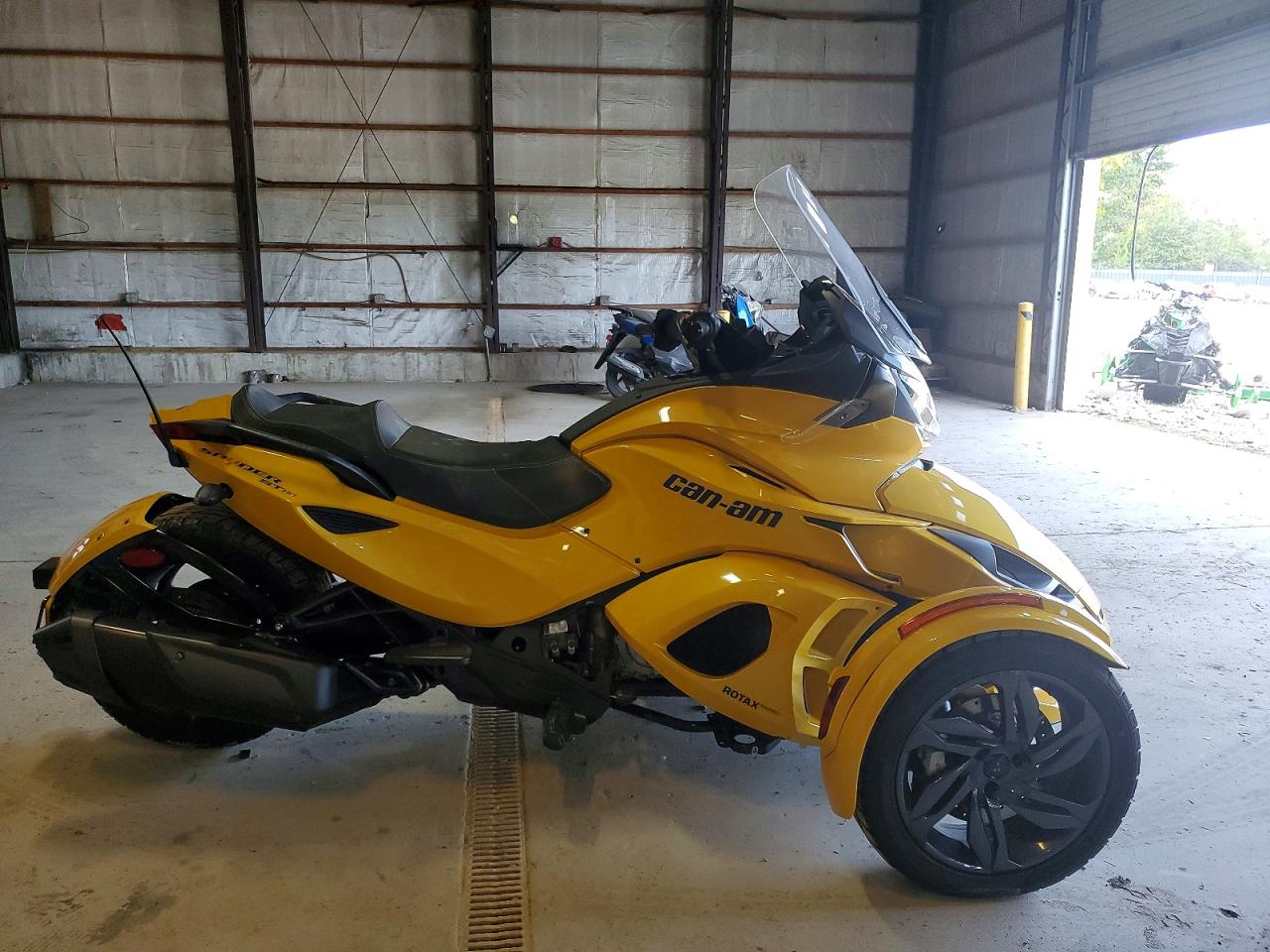 2013 CAN-AM SPYDER ST | 2BXNCAC19DV000508 | UPCARS