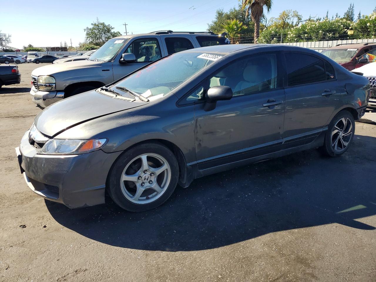2011 HONDA CIVIC LX | 2HGFA1F53BH302463 | UPCARS
