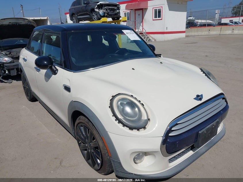 2015 MINI HARDTOP COOPER | WMWXS5C53FT827041 | UPCARS
