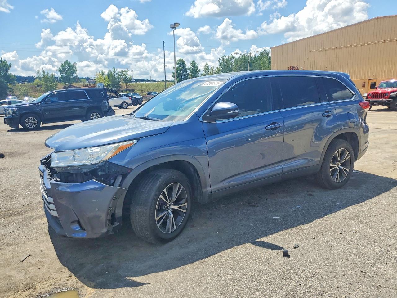 2019 TOYOTA HIGHLANDER LE | 5TDZZRFH7KS350806 | UPCARS