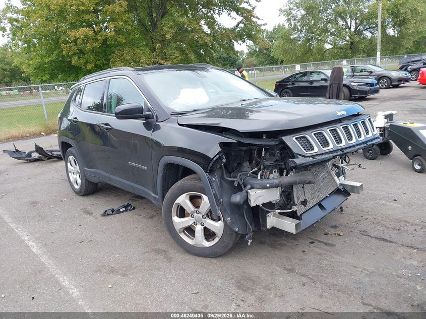 2019 JEEP COMPASS LATITUDE 4X4 | 3C4NJDBBXKT835943 | UPCARS