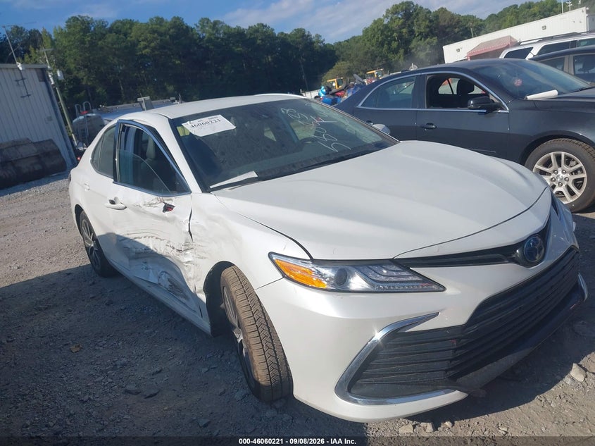 2022 TOYOTA CAMRY XLE HYBRID | 4T1F31AK2NU580838 | UPCARS