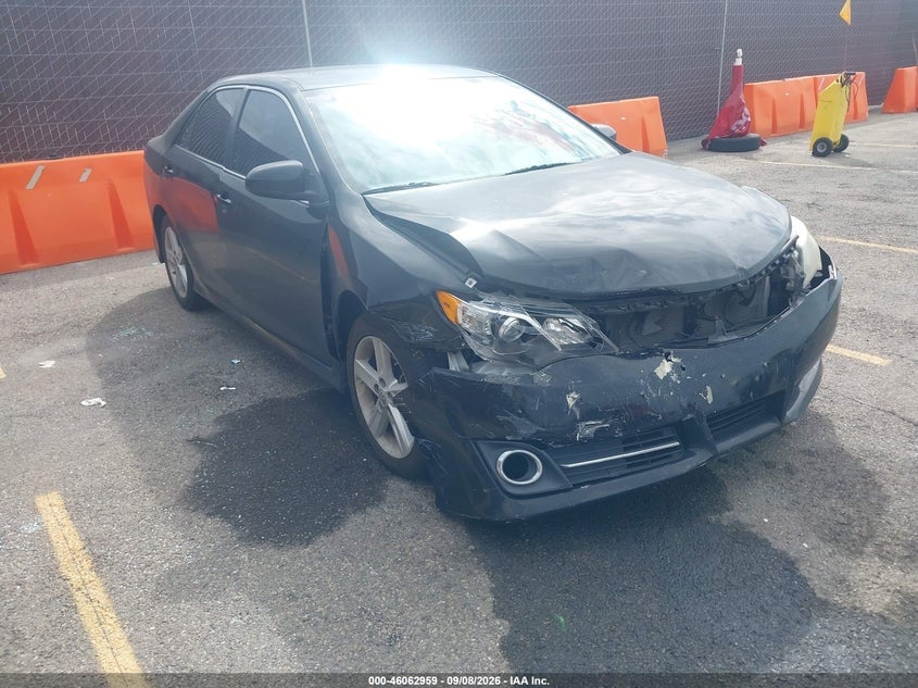 2014 TOYOTA CAMRY SE | 4T1BF1FK3EU829324 | UPCARS