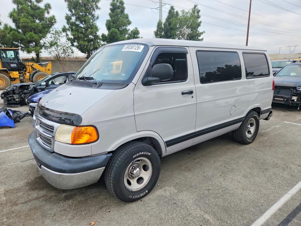 2001 DODGE B SERIES B1500 | 2B4HB15Y81K528206 | UPCARS