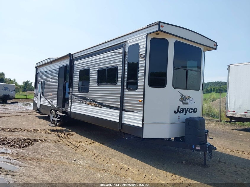 2019 JAYCO JAYFLIGHT BUNGALOW DESTINATION 40 TRAVEL TRAILER | 1UJBJ0BV7K11L0160 | UPCARS
