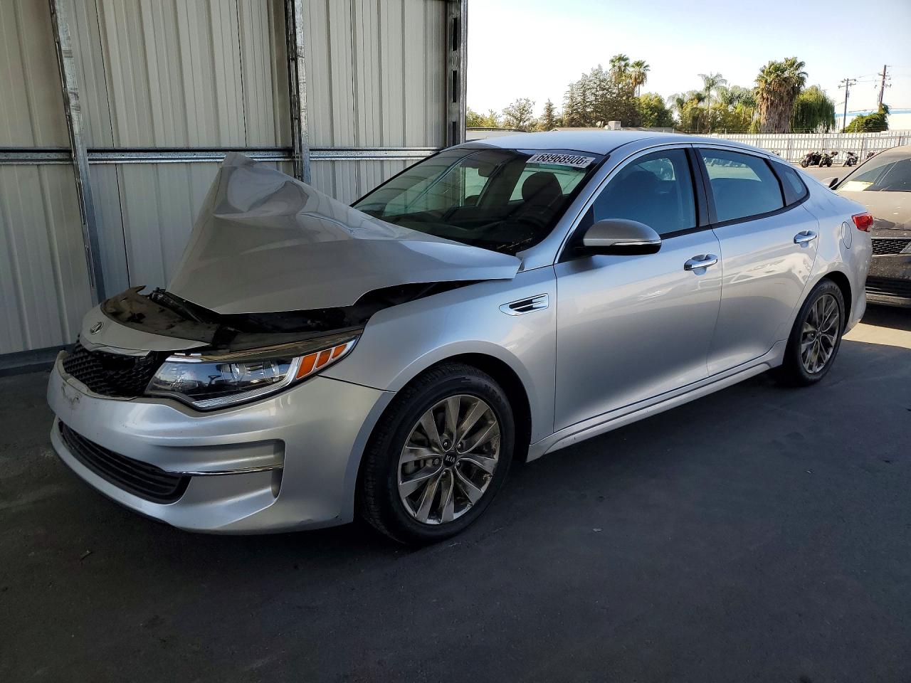 2018 KIA OPTIMA LX | 5XXGT4L37JG272452 | UPCARS