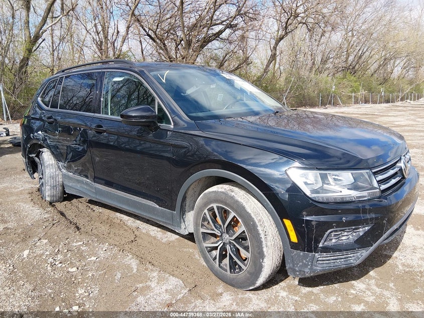 2021 VOLKSWAGEN TIGUAN 2.0T SE/2.0T SE R-LINE BLACK/2.0T SEL | 3VV3B7AX6MM056895 | UPCARS
