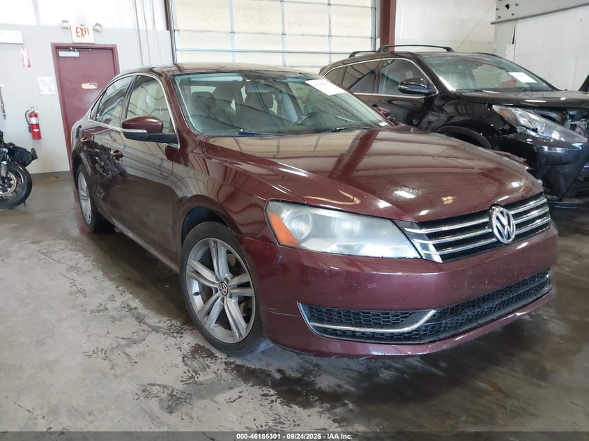 2014 VOLKSWAGEN PASSAT 1.8T SE | 1VWBS7A3XEC035698 | UPCARS