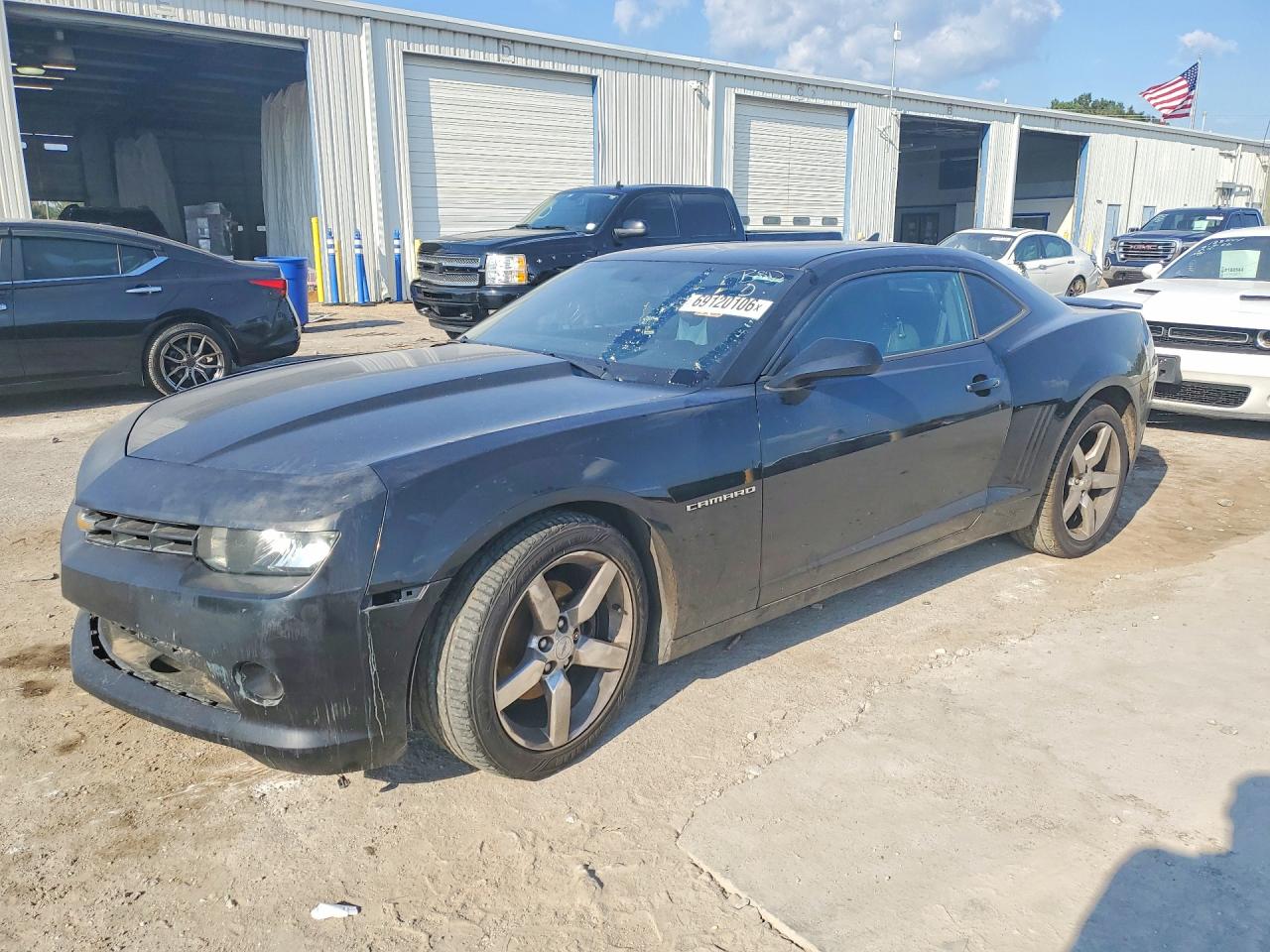 2015 CHEVROLET CAMARO LT | 2G1FD1E31F9179714 | UPCARS