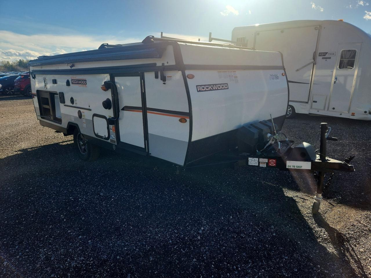 2023 FORESRIVER ROCKWOOD FOREST RIVER  POP-UP CAMPER | 4X4CPR417PD318713 | UPCARS