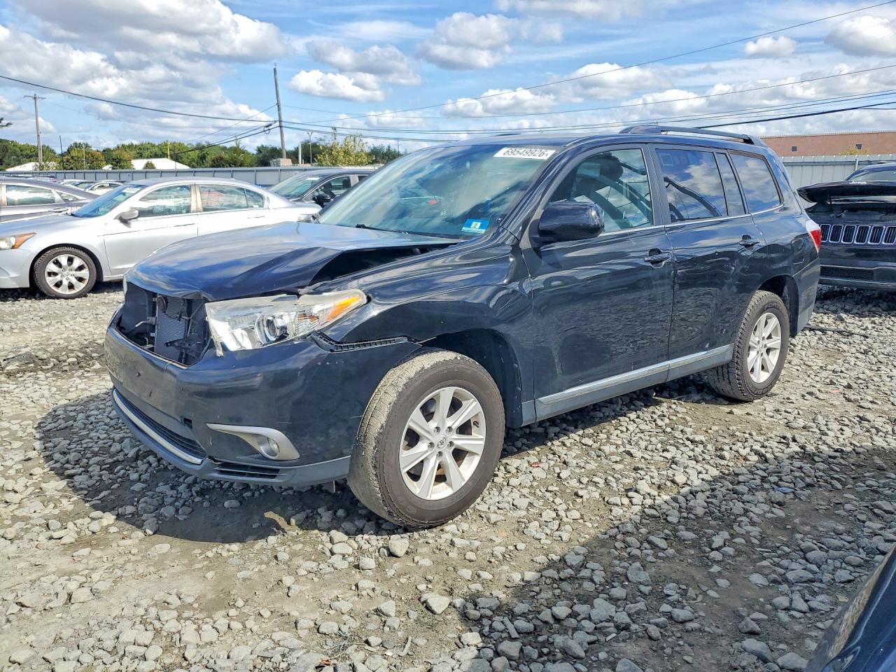 2013 TOYOTA HIGHLANDER SE | 5TDBK3EH2DS275178 | UPCARS
