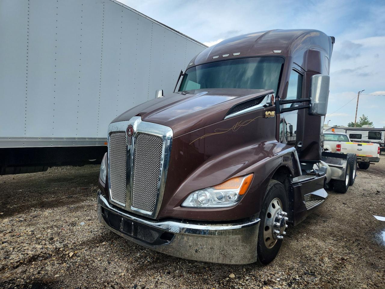 2023 KENWORTH T680 SEMI TRUCK | 1XKYD49XXPJ227302 | UPCARS