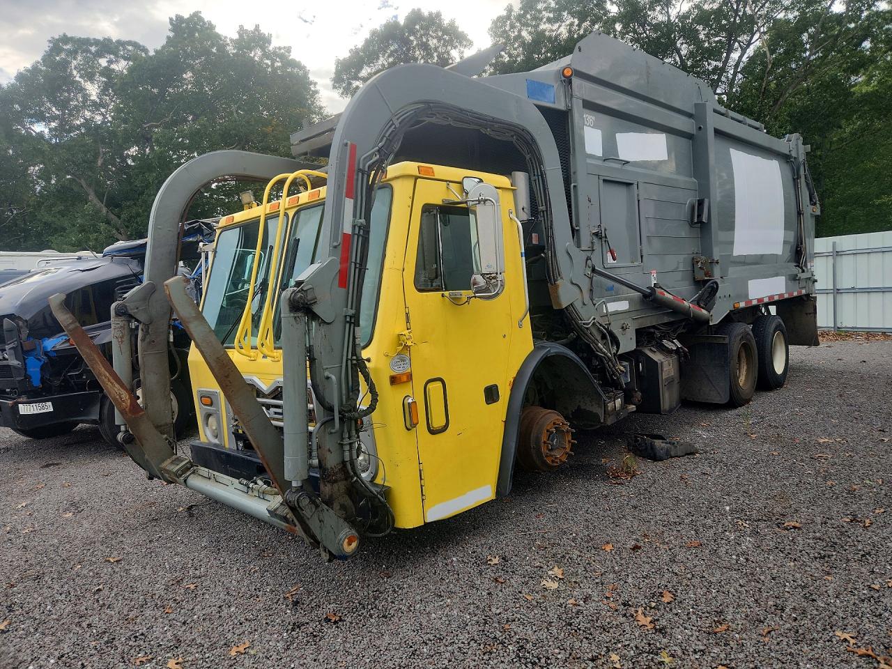 2015 MACK ALL OTHE REFUSE TRUCK | 1M2AU02CXFM008796 | UPCARS