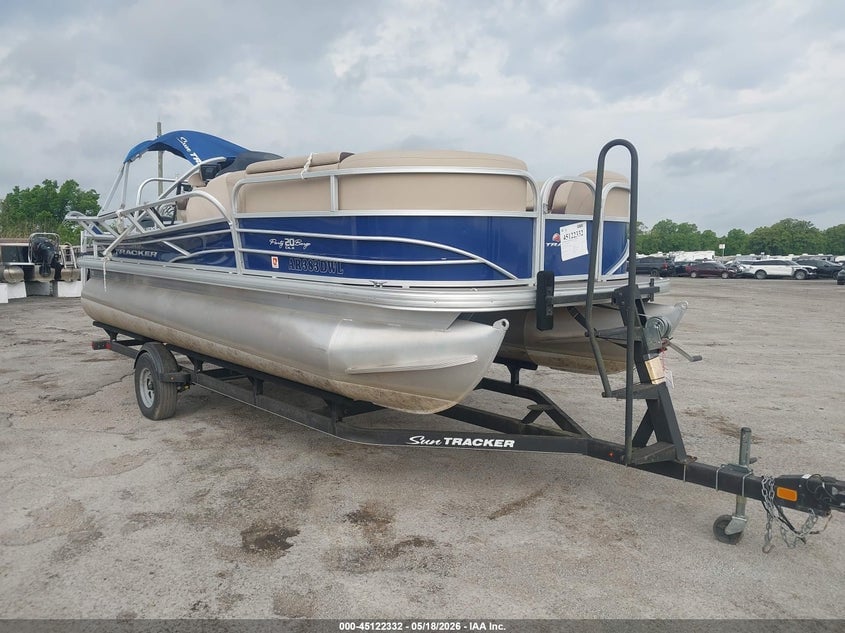 2018 SUNTRACKER OTHER | 00000BUJ527471718 | UPCARS