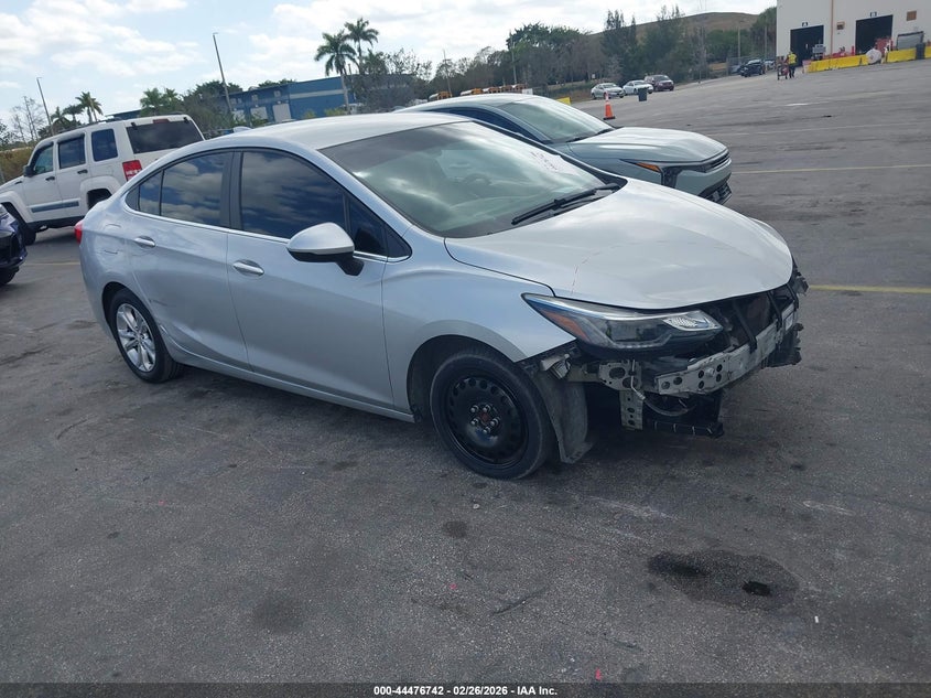 2019 CHEVROLET CRUZE LT | 1G1BE5SM2K7123115 | UPCARS