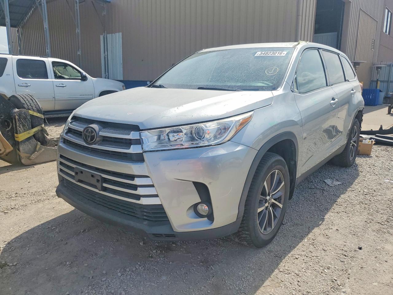 2019 TOYOTA HIGHLANDER SE | 5TDJZRFH7KS566488 | UPCARS