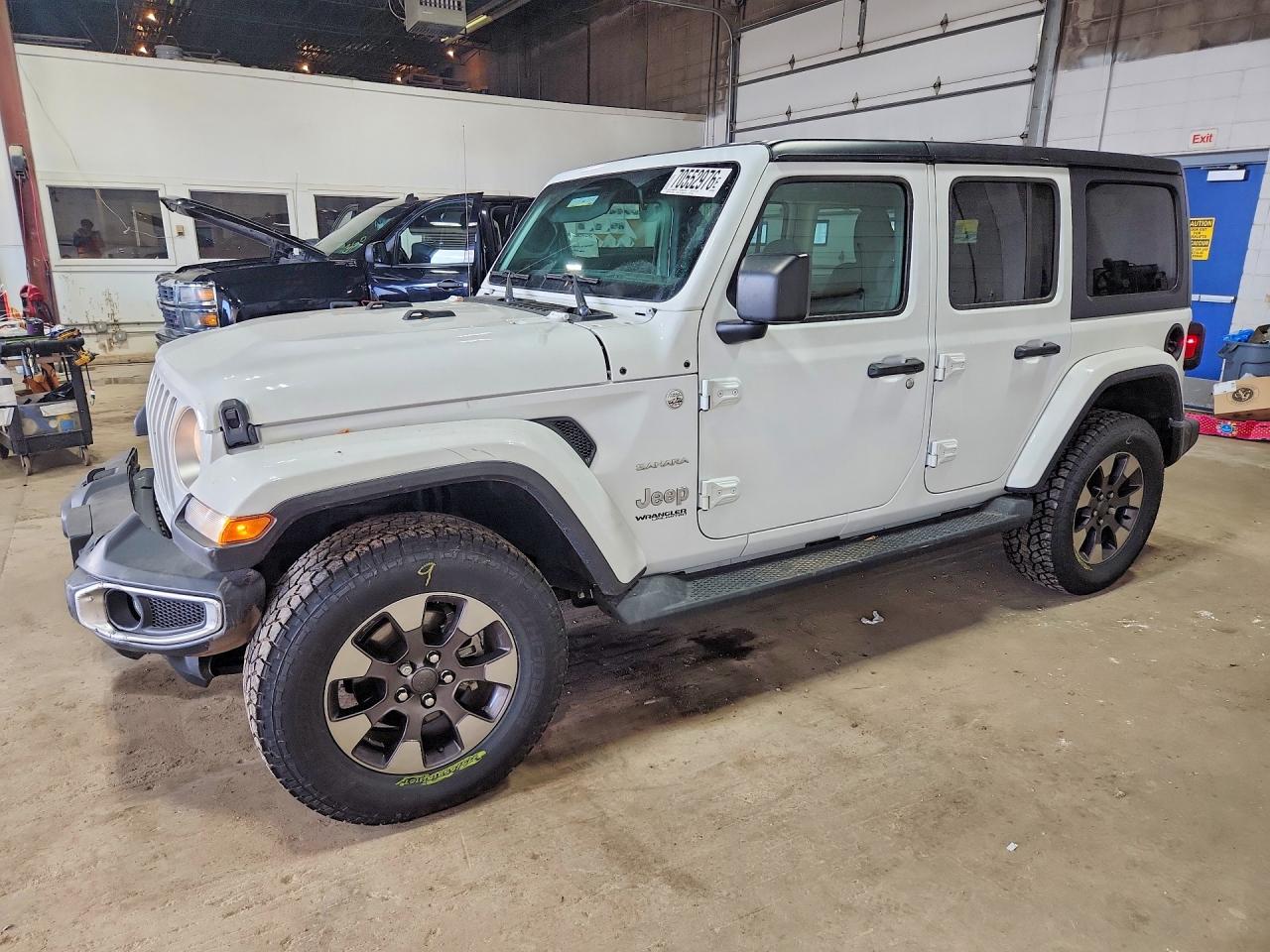 2018 JEEP WRANGLER SAHARA | 1C4HJXEGXJW173585 | UPCARS