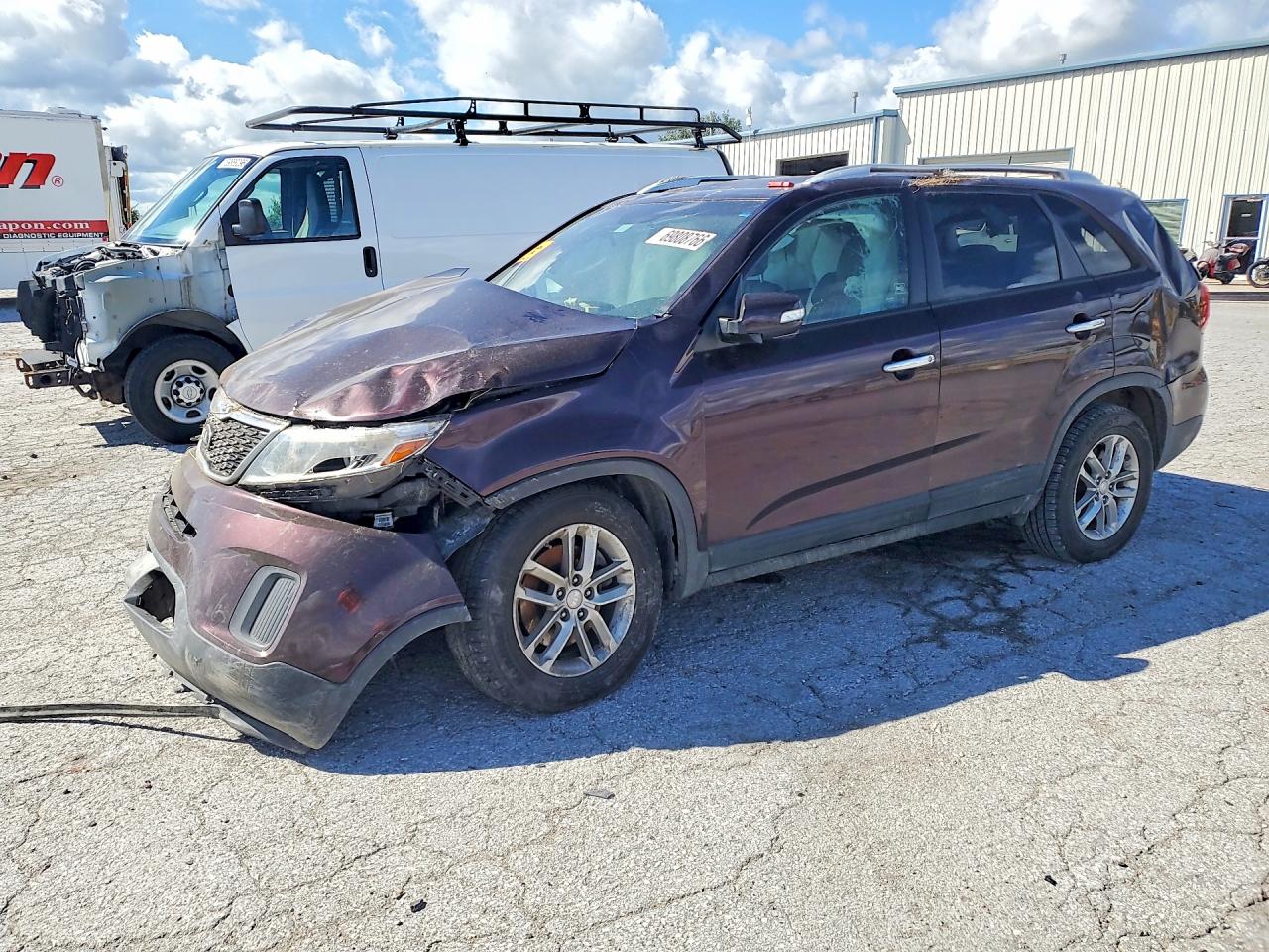 2015 KIA SORENTO LX | 5XYKT4A73FG586215 | UPCARS