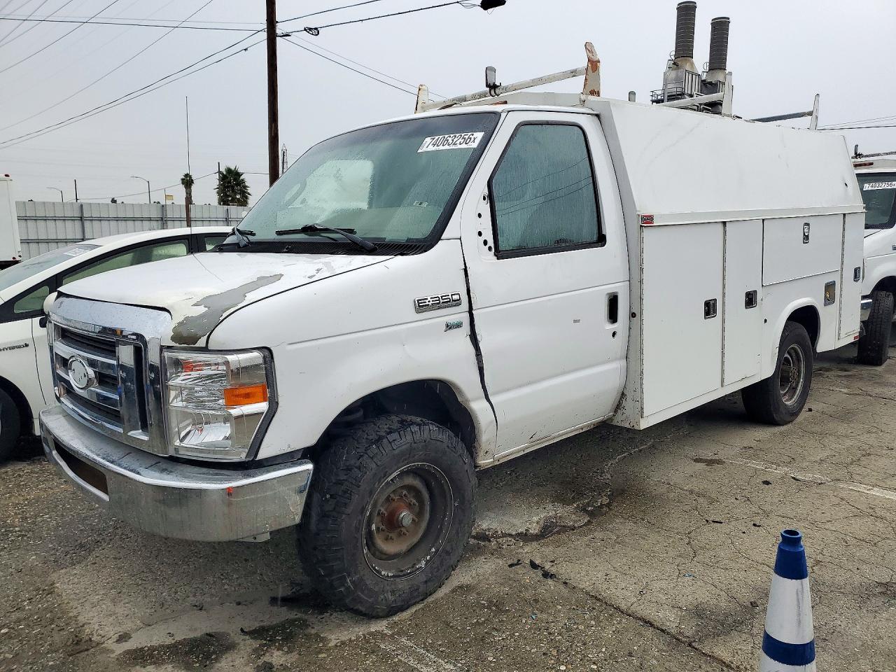 2013 FORD ECONOLIN E350 SUPER DUTY CUTAWAY VAN | 1FDWE3FL6DDB27070 | UPCARS