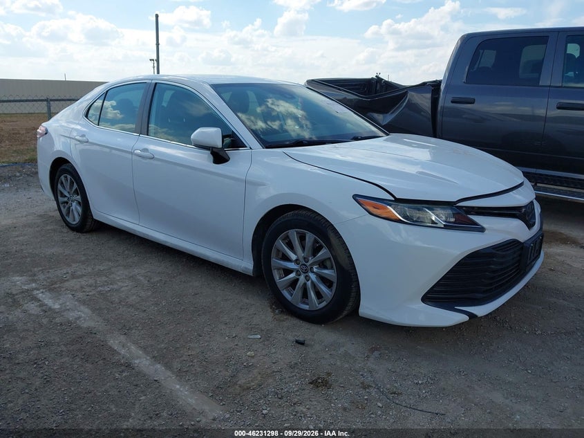 2019 TOYOTA CAMRY LE | 4T1B11HK1KU786559 | UPCARS
