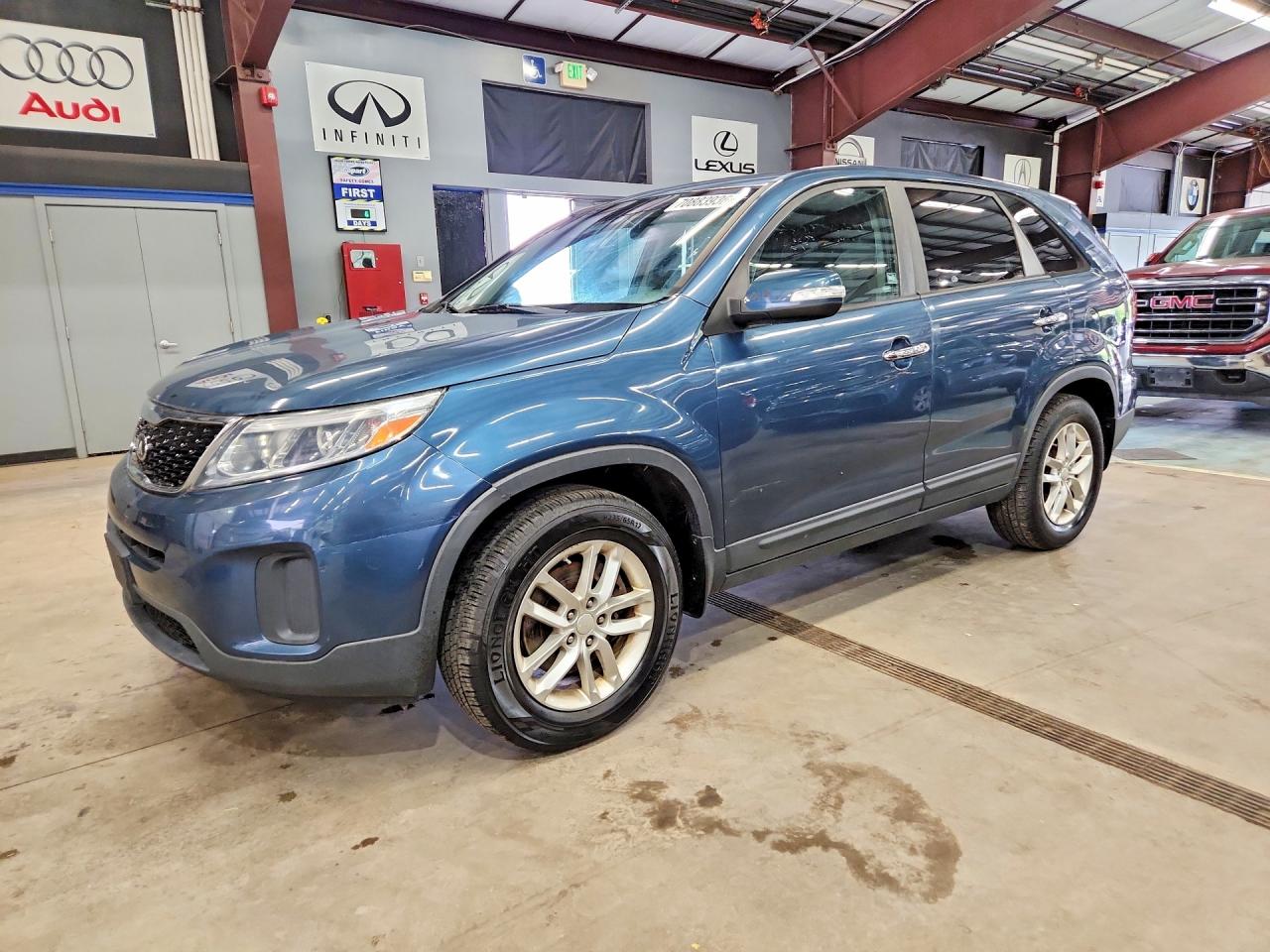 2014 KIA SORENTO LX | 5XYKT3A6XEG504139 | UPCARS