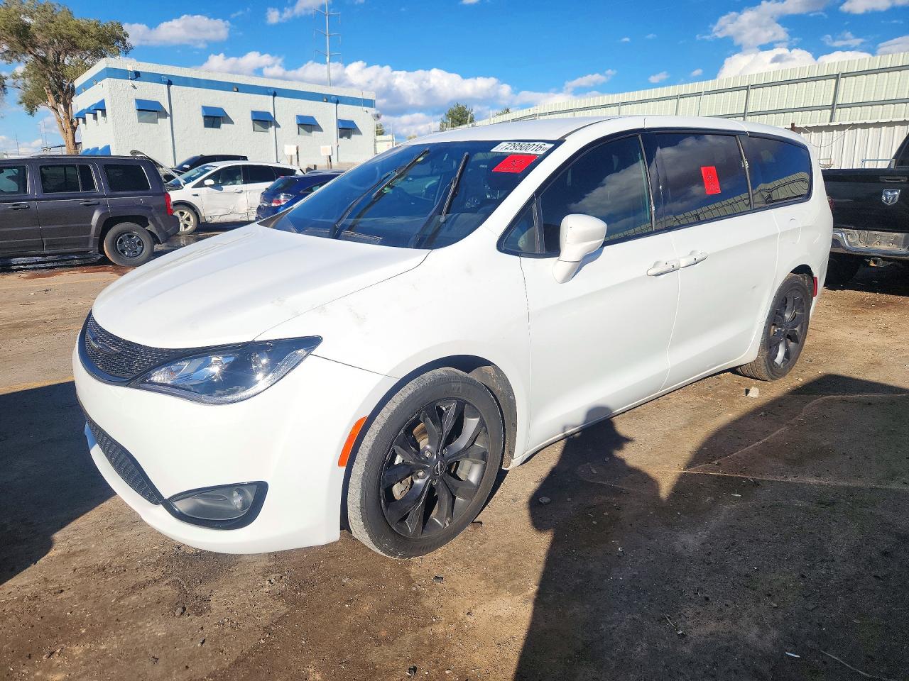 2020 CHRYSLER PACIFICA TOURING | 2C4RC1FG5LR238123 | UPCARS
