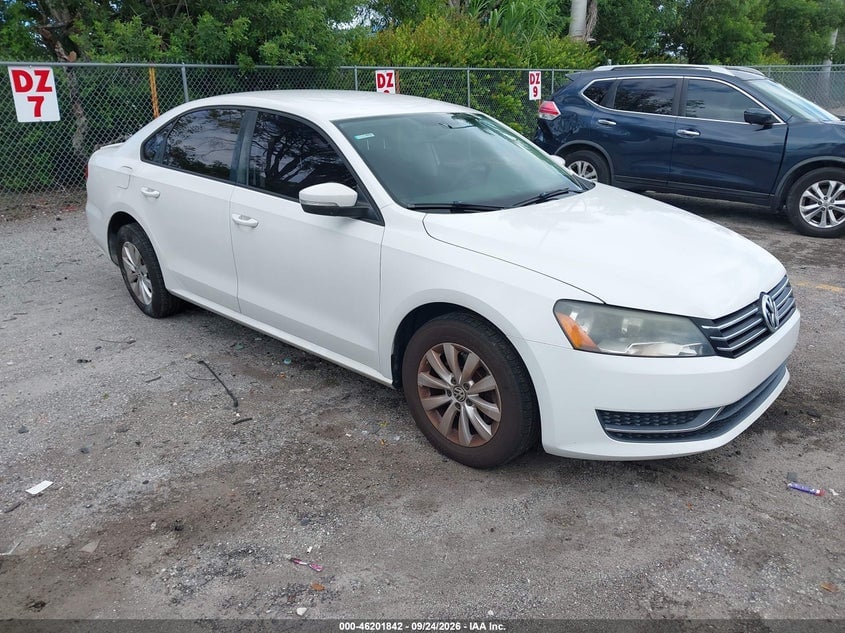 2013 VOLKSWAGEN PASSAT 2.5L S | 1VWAH7A32DC116235 | UPCARS