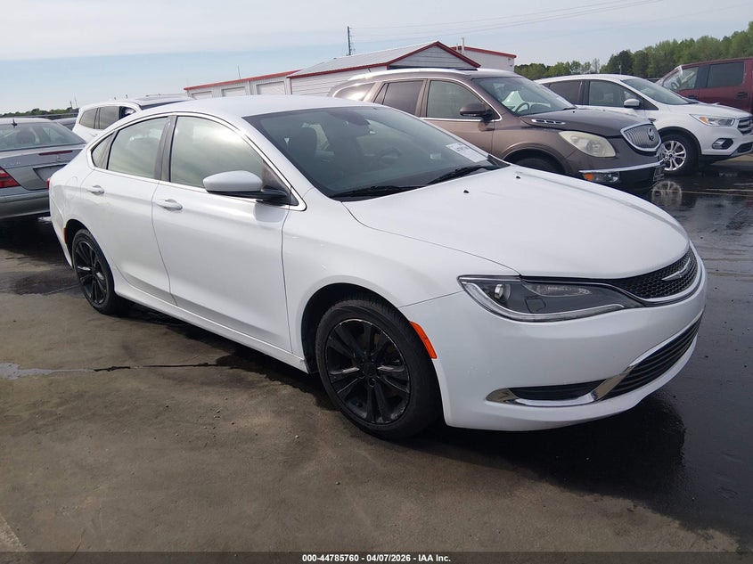 2015 CHRYSLER 200 LIMITED | 1C3CCCAB7FN677326 | UPCARS