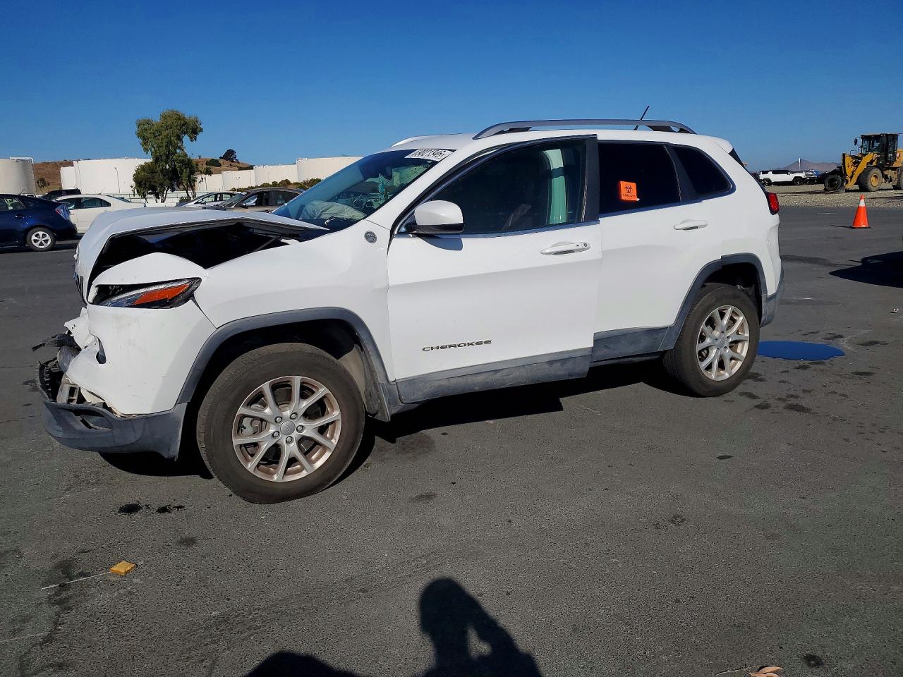 2015 JEEP CHEROKEE LATITUDE | 1C4PJMCS2FW523557 | UPCARS