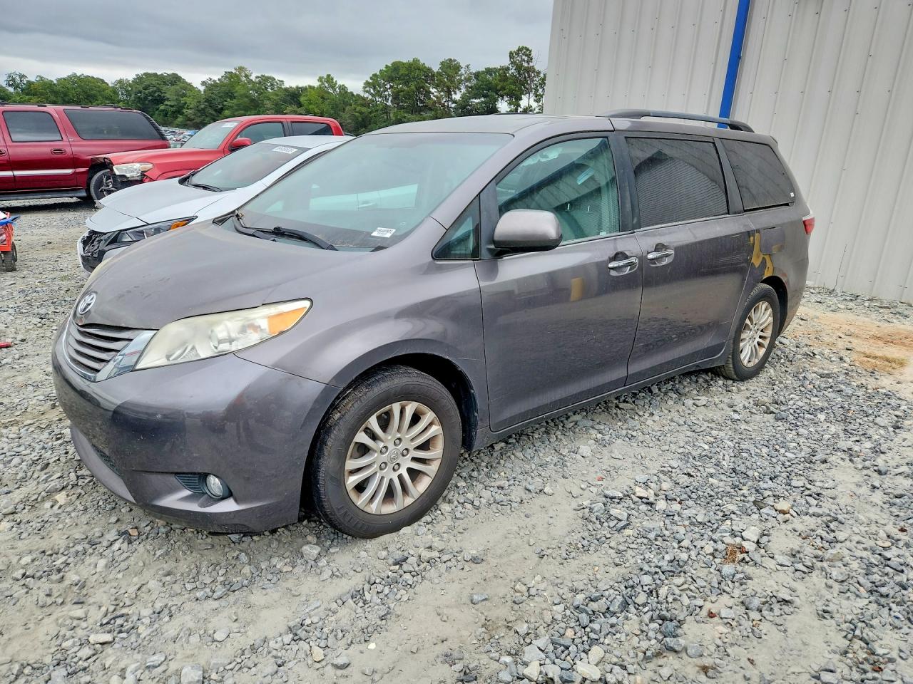 2015 TOYOTA SIENNA XLE 8-PASSENGER | 5TDYK3DC8FS605764 | UPCARS