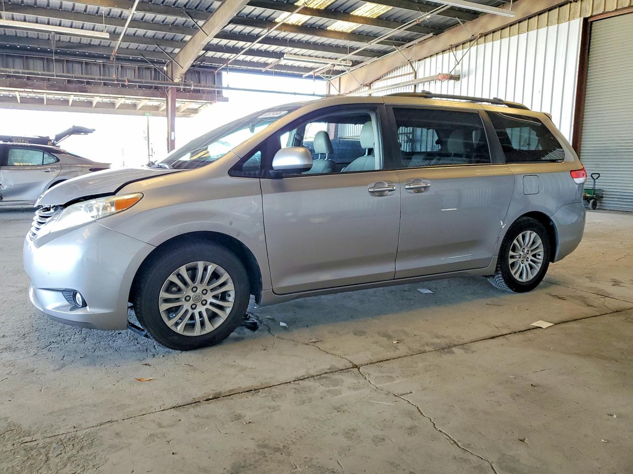 2011 TOYOTA SIENNA XLE 8-PASSENGER | 5TDYK3DC7BS173842 | UPCARS