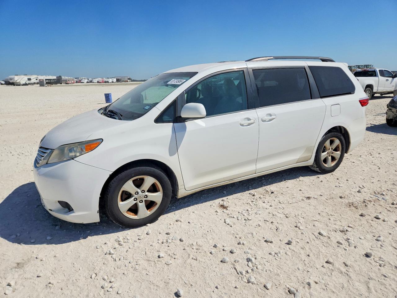 2015 TOYOTA SIENNA LE | 5TDKK3DC8FS560511 | UPCARS