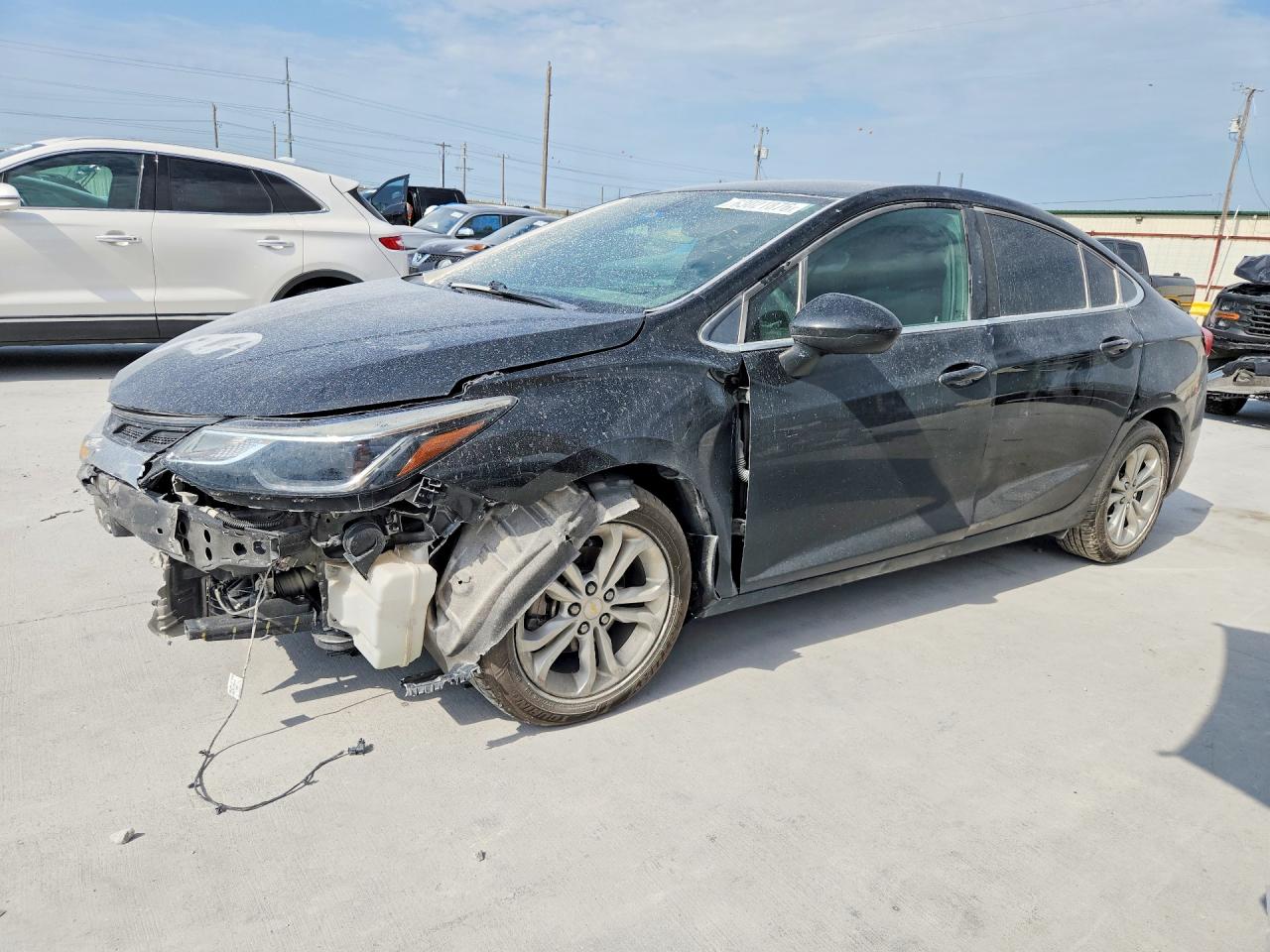 2019 CHEVROLET CRUZE LT | 1G1BE5SM5K7101092 | UPCARS