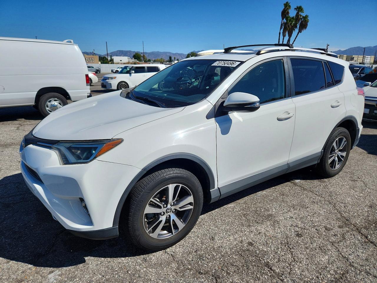 2016 TOYOTA RAV4 XLE | JTMWFREV4GJ083020 | UPCARS