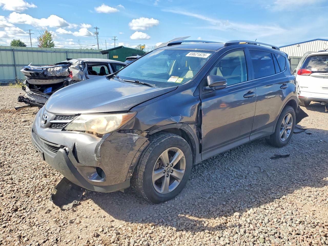 2015 TOYOTA RAV4 XLE | JTMRFREV6FJ025373 | UPCARS
