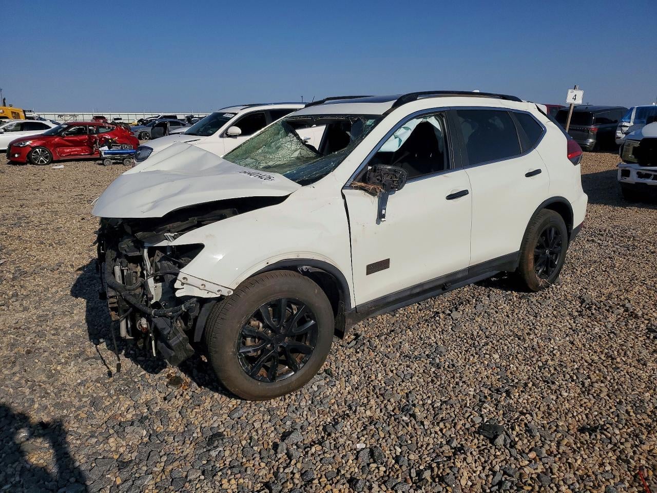 2017 NISSAN ROGUE SV | 5N1AT2MT1HC757491 | UPCARS