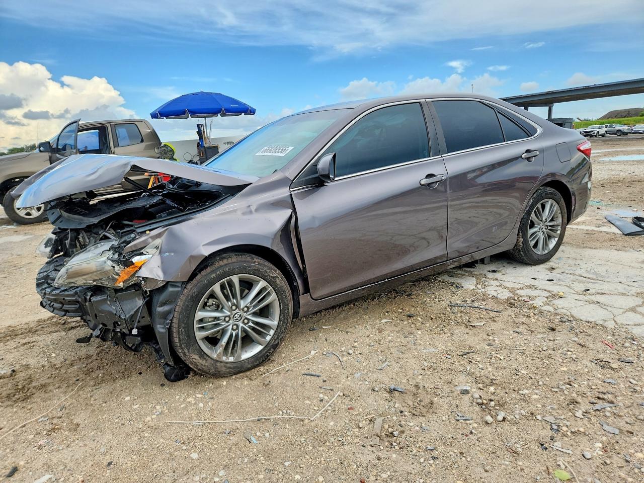 2015 TOYOTA CAMRY SE | 4T1BF1FK5FU056762 | UPCARS