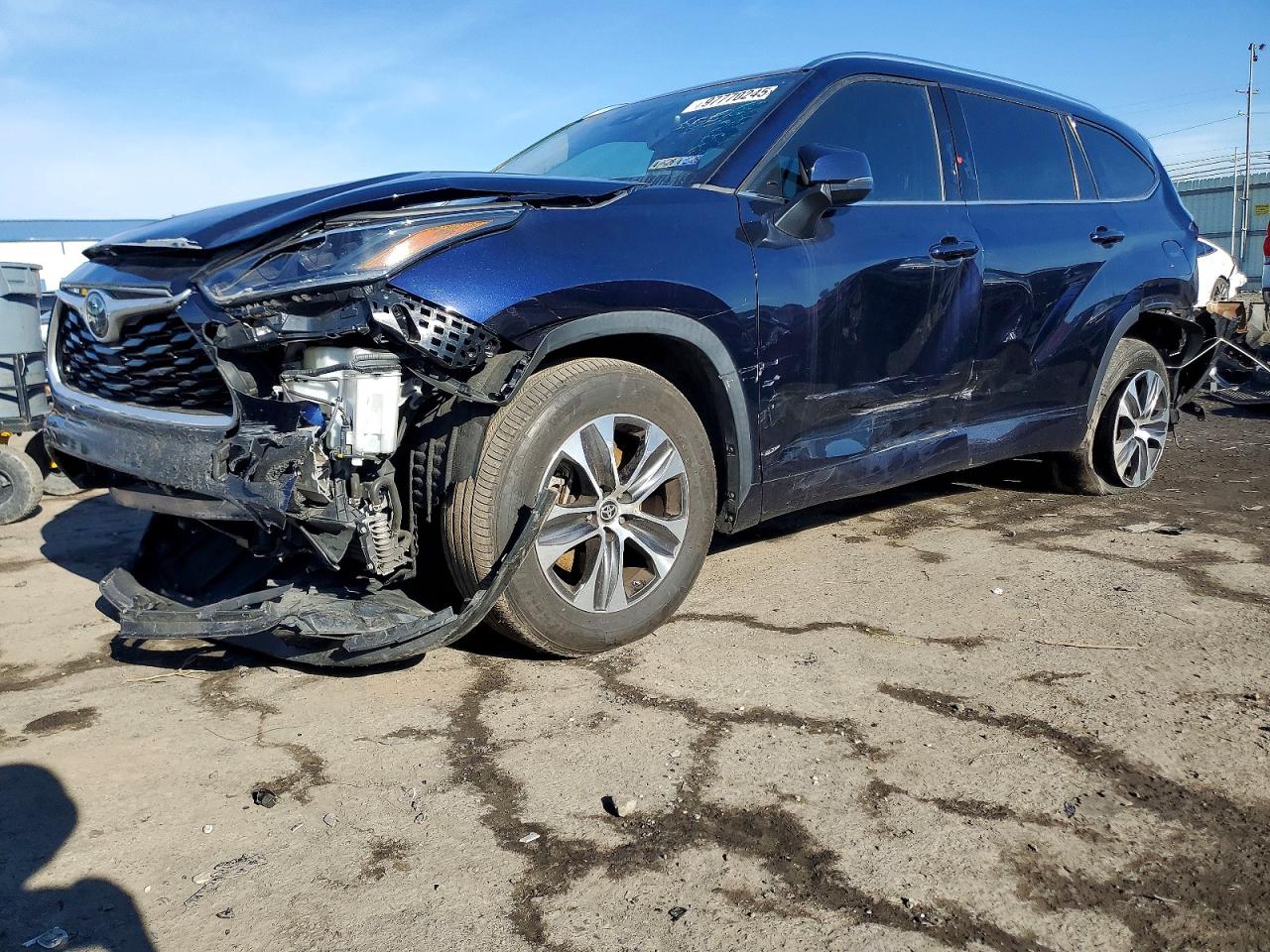 2021 TOYOTA HIGHLANDER XLE | 5TDGZRAHXMS043292 | UPCARS