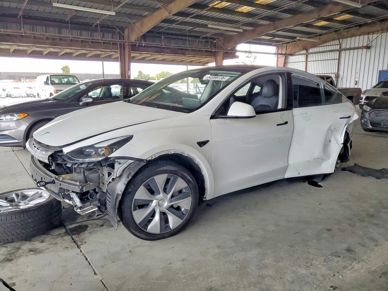 2024 TESLA MODEL Y | 7SAYGDEE1RF054192 | UPCARS