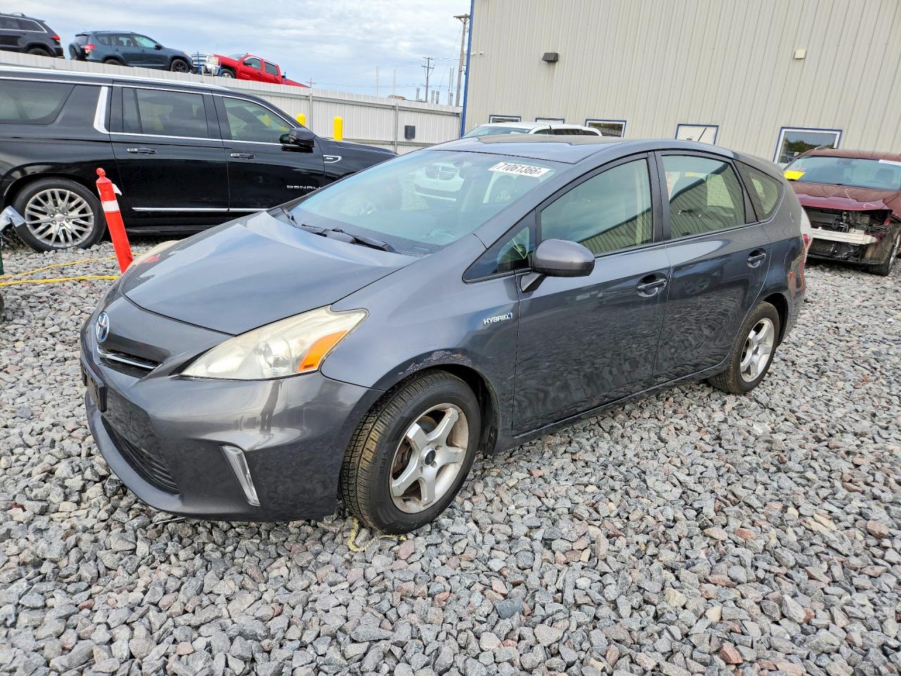 2013 TOYOTA PRIUS V THREE | JTDZN3EU0D3222967 | UPCARS
