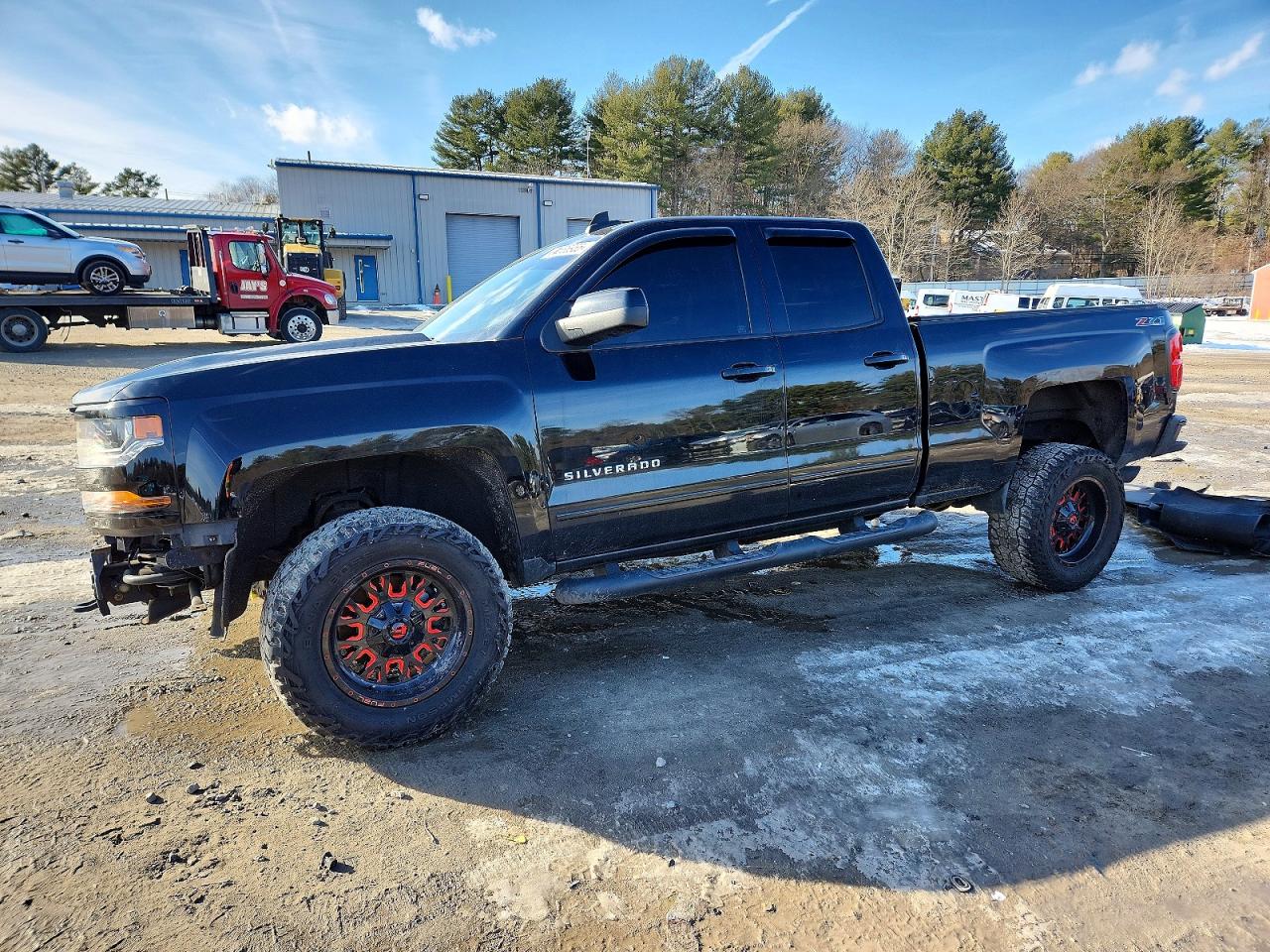 2017 CHEVROLET SILVERADO K1500 LT | 1GCVKREC8HZ112981 | UPCARS