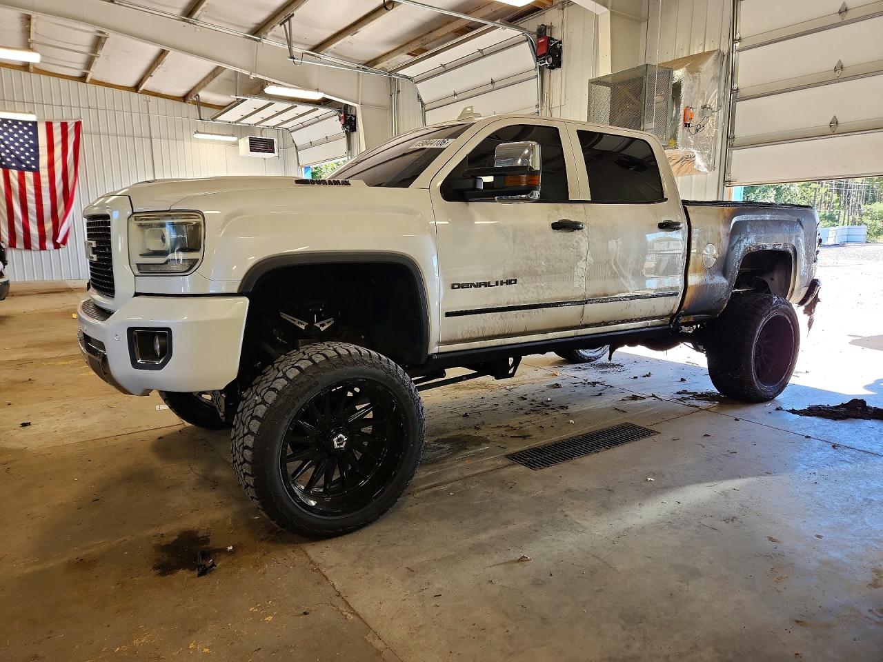 2018 GMC SIERRA K2500 DENALI | 1GT12UEY4JF265538 | UPCARS