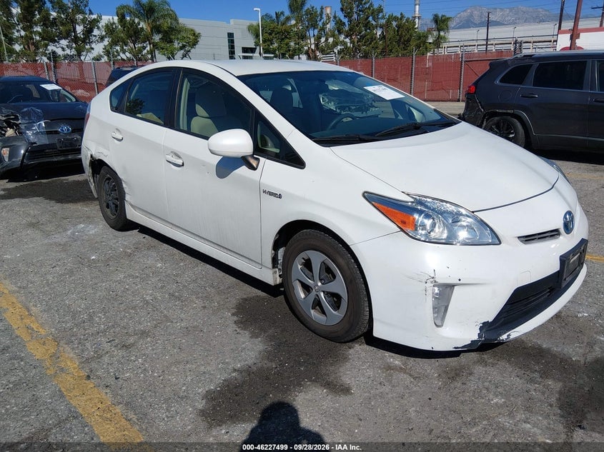 2015 TOYOTA PRIUS THREE | JTDKN3DU8F0435513 | UPCARS
