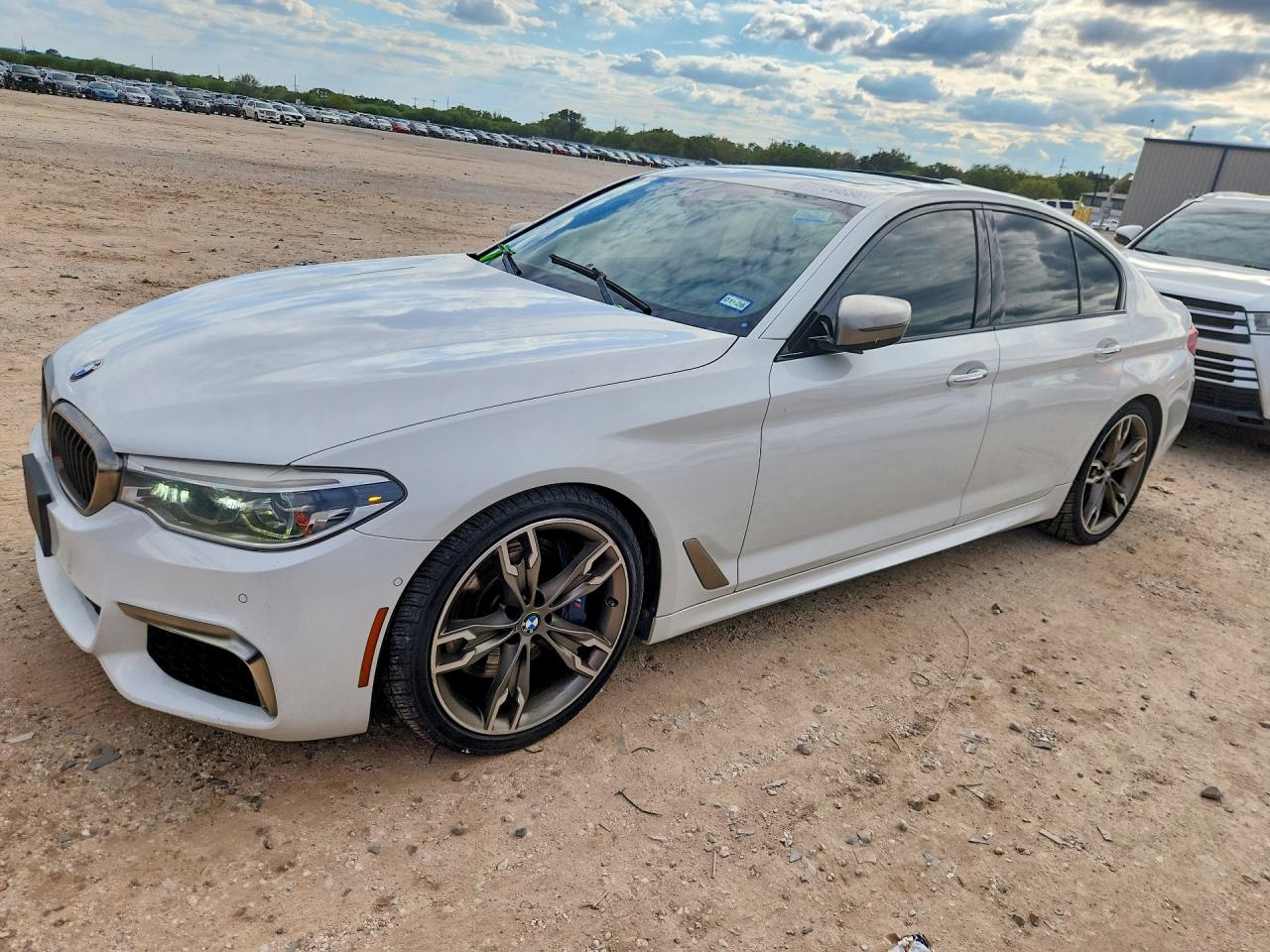 2018 BMW M5 | WBAJB9C52JB036320 | UPCARS