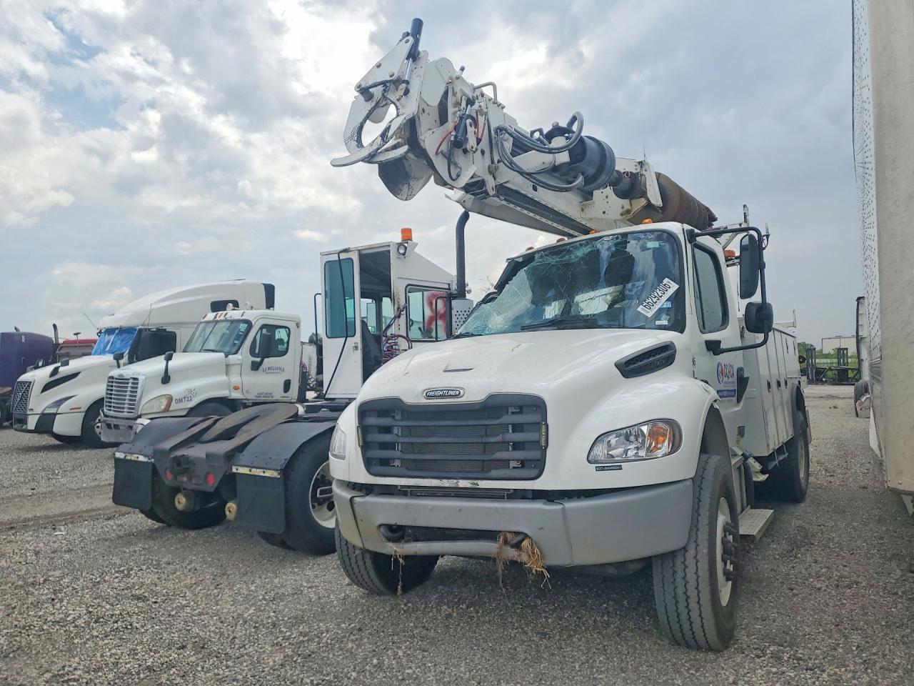 2024 FREIGHTLINER ALL OTHER BUSINESS CLASS  DIGGER DERRICK TRUCK | 3ALACXFC3RDVH5655 | UPCARS